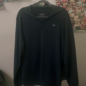 Blue vineyard vines sweater